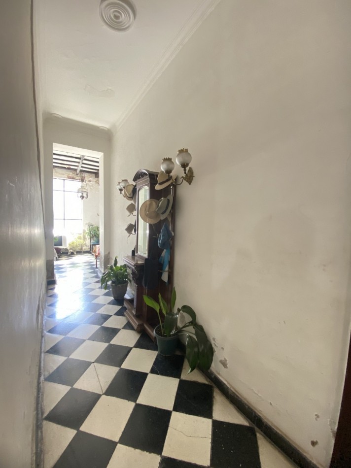 CASA CENTRICA EN SALTA CALLE SARMIENTO AL 200