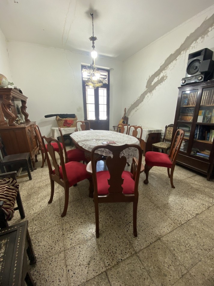 CASA CENTRICA EN SALTA CALLE SARMIENTO AL 200