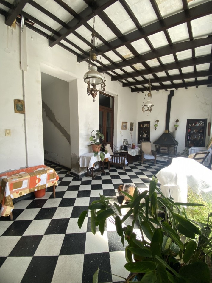 CASA CENTRICA EN SALTA CALLE SARMIENTO AL 200